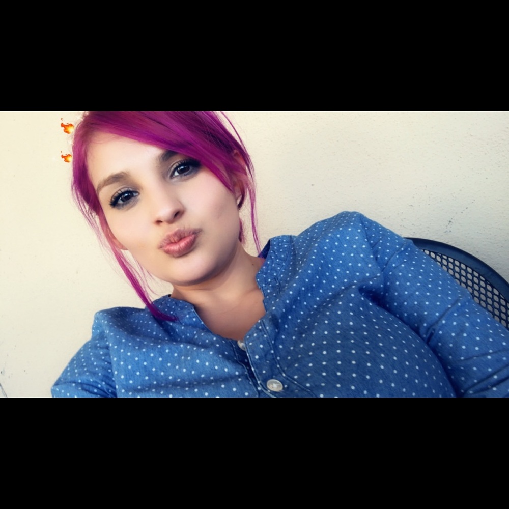 Meet your Posher, Priscilla